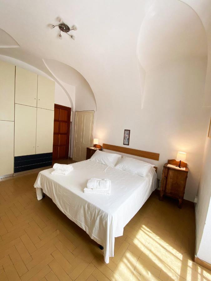 Central Apartamento Dolceacqua Exterior foto